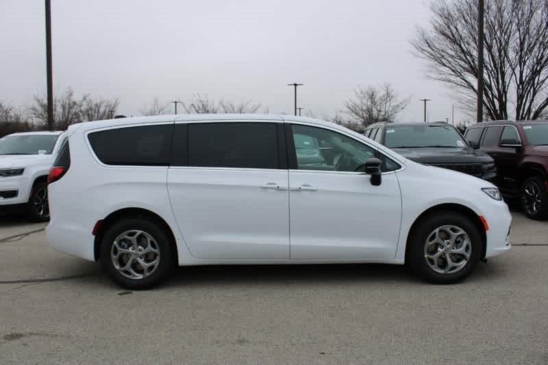 2024 Chrysler Pacifica Limited AWD